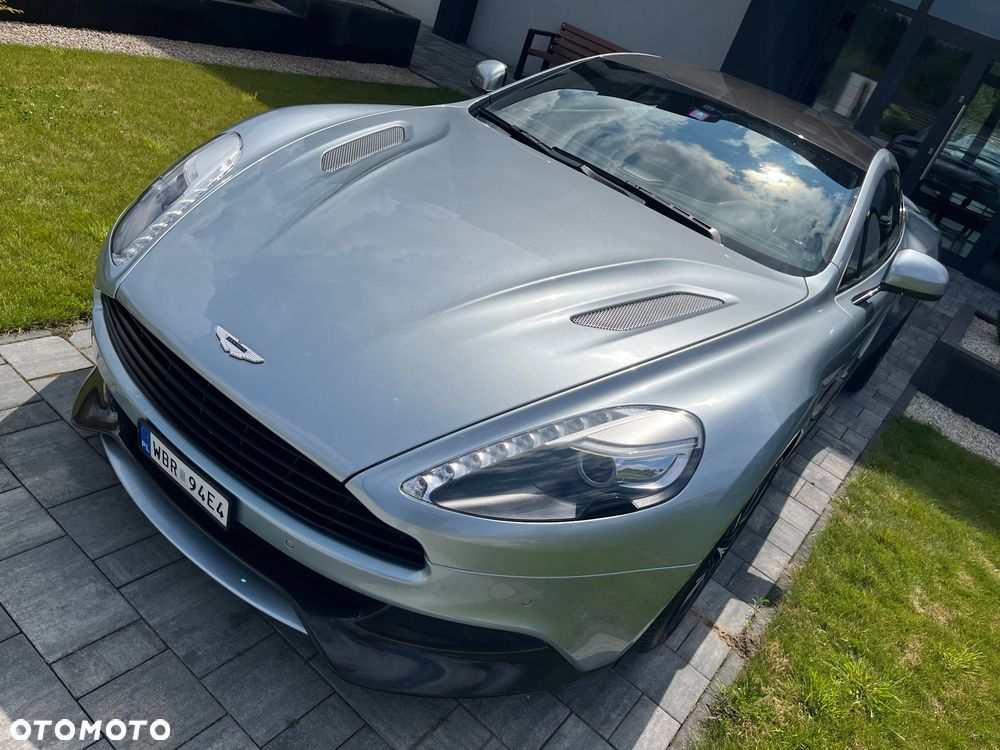 Aston Martin Vanquish Standard - 15