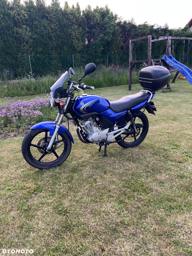 Yamaha YBR - 8
