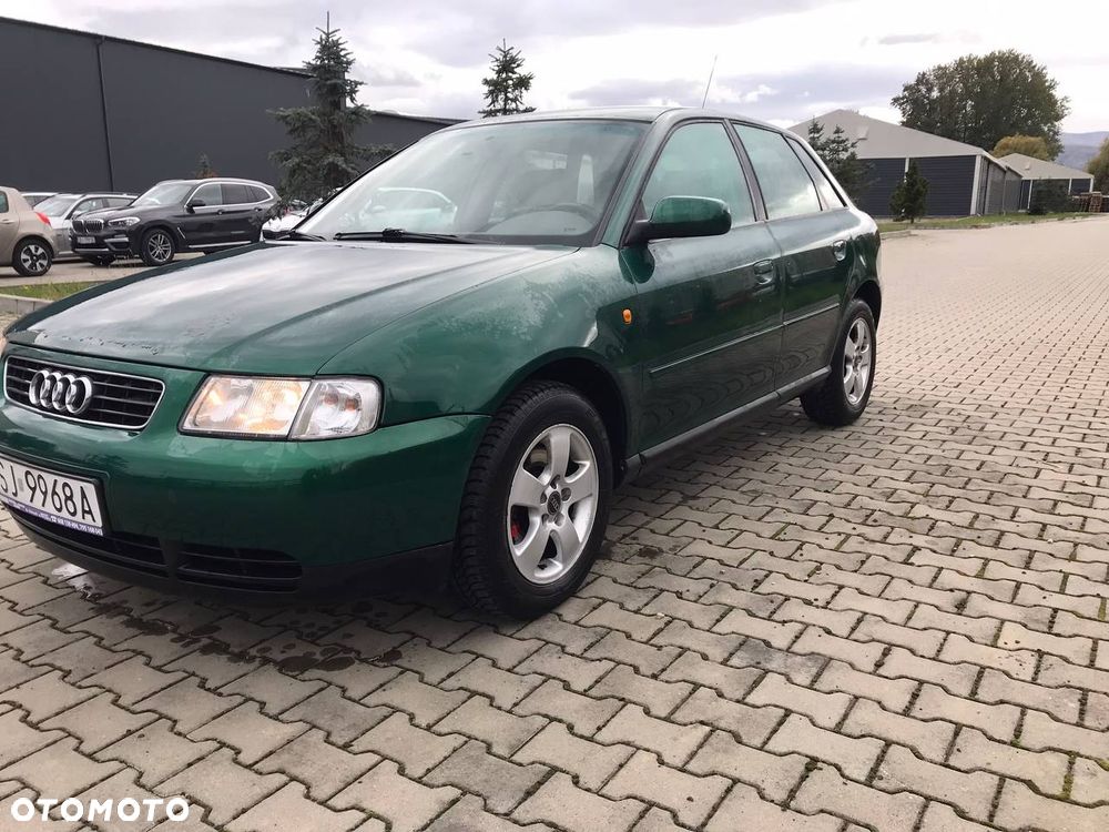 Audi A3 Sportback - 1