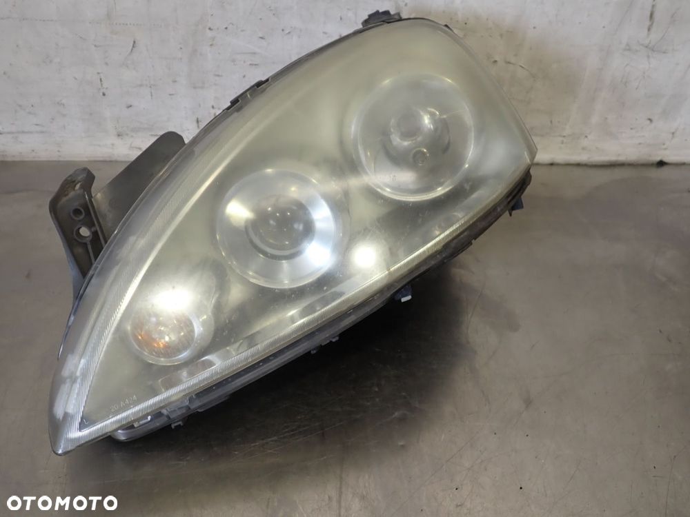 LAMPA LEWA PRZEDNIA SOCZEWKA OPEL CORSA-C 1.0 - 1