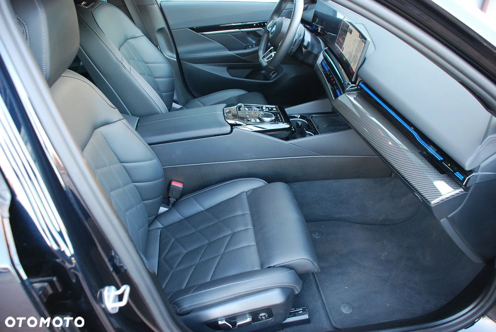 BMW Seria 5 520i mHEV M Sport - 4