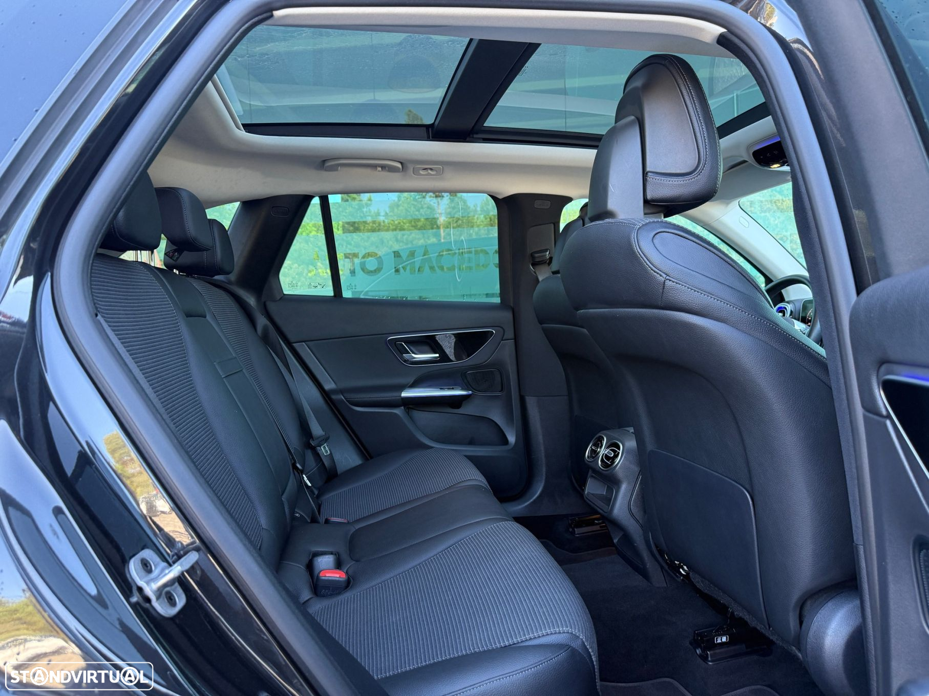 Mercedes-Benz GLC 300 e 4Matic - 48