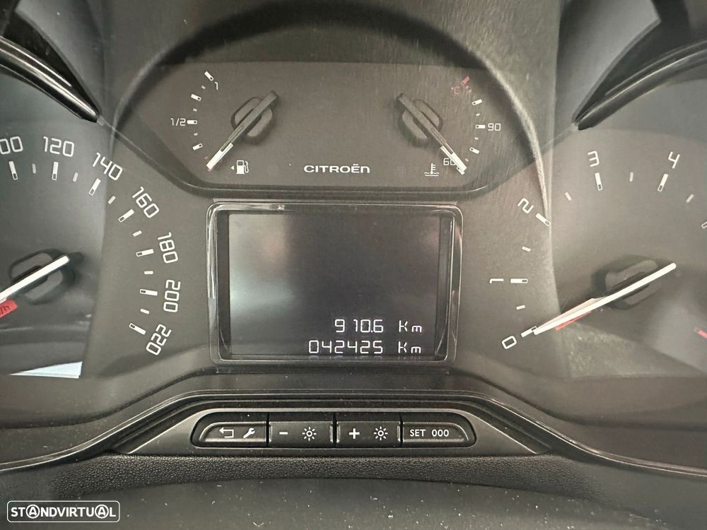 Citroën C3 1.2 PureTech Shine EAT6 - 13