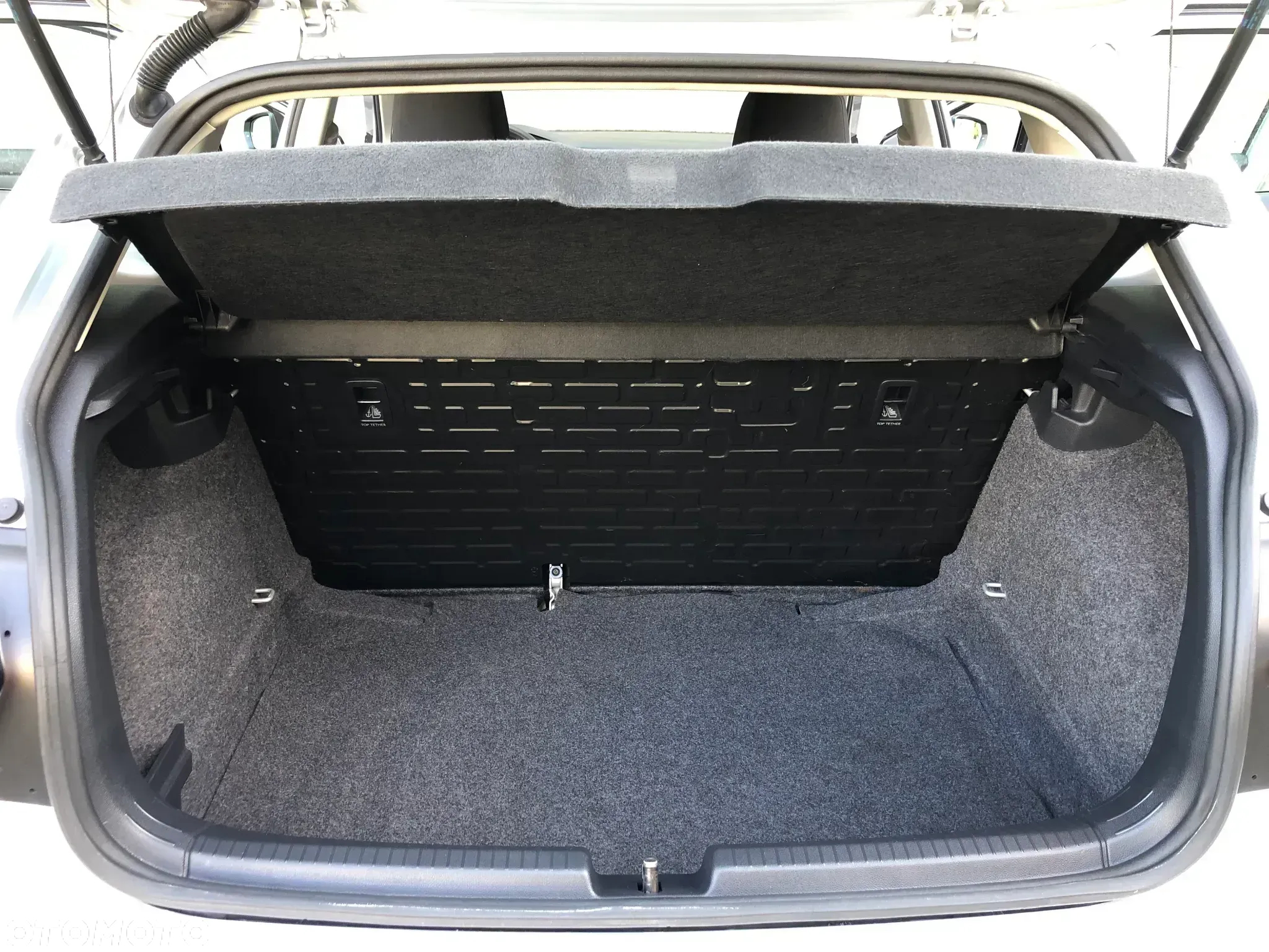Volkswagen Polo 1.0 Trendline - 10