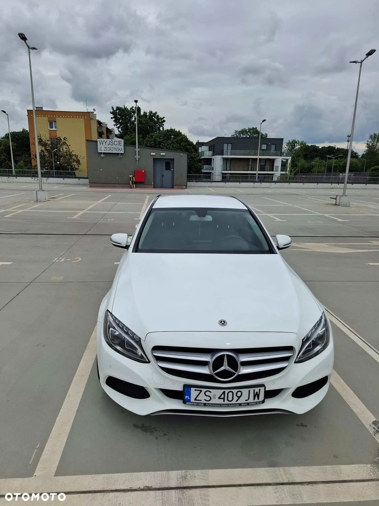 Mercedes-Benz Klasa C 200 4-Matic 9G-TRONIC - 3