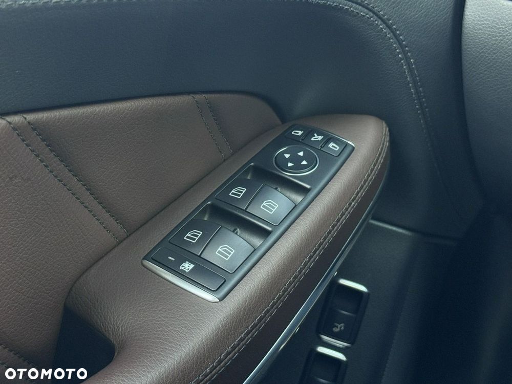 Mercedes-Benz GL 63 AMG 4Matic AMG Speedshift Plus 7G-TRONIC - 40
