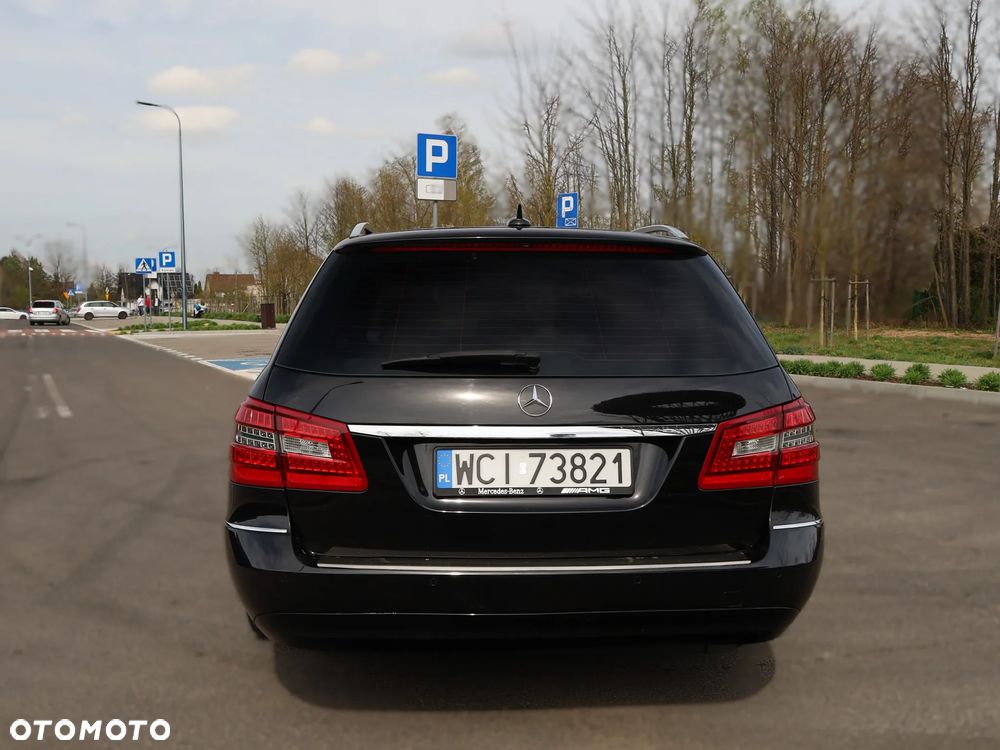 Mercedes-Benz Klasa E 220 CDI BlueEff Avantgarde - 15