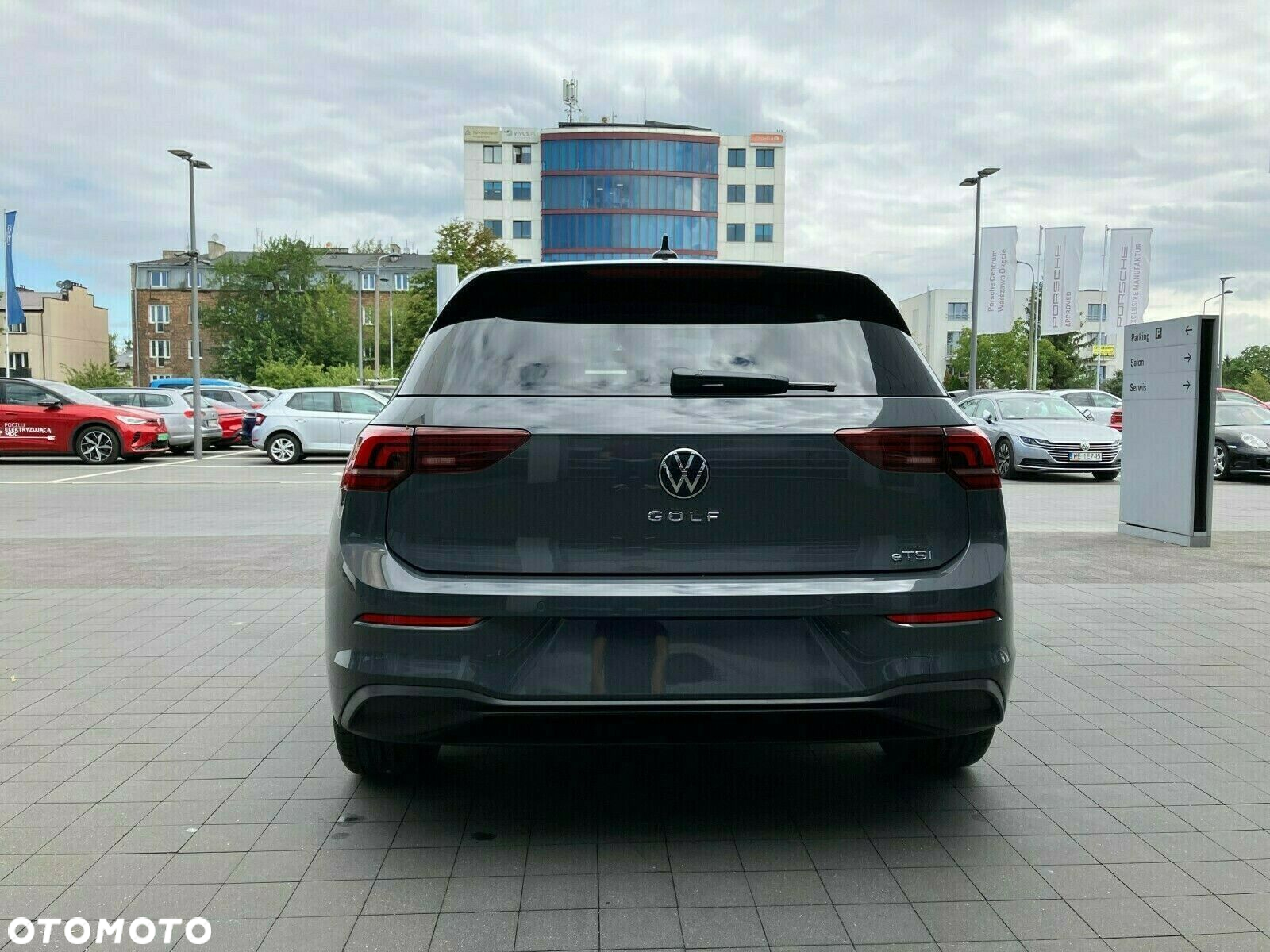 Volkswagen Golf - 6