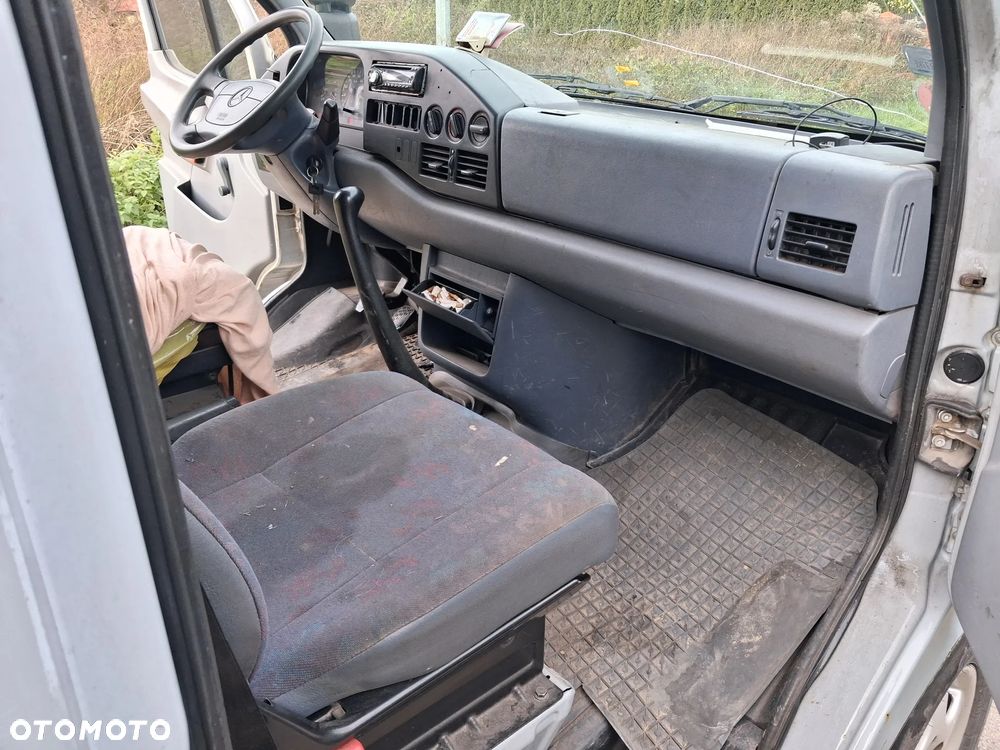 Mercedes-Benz Sprinter - 10