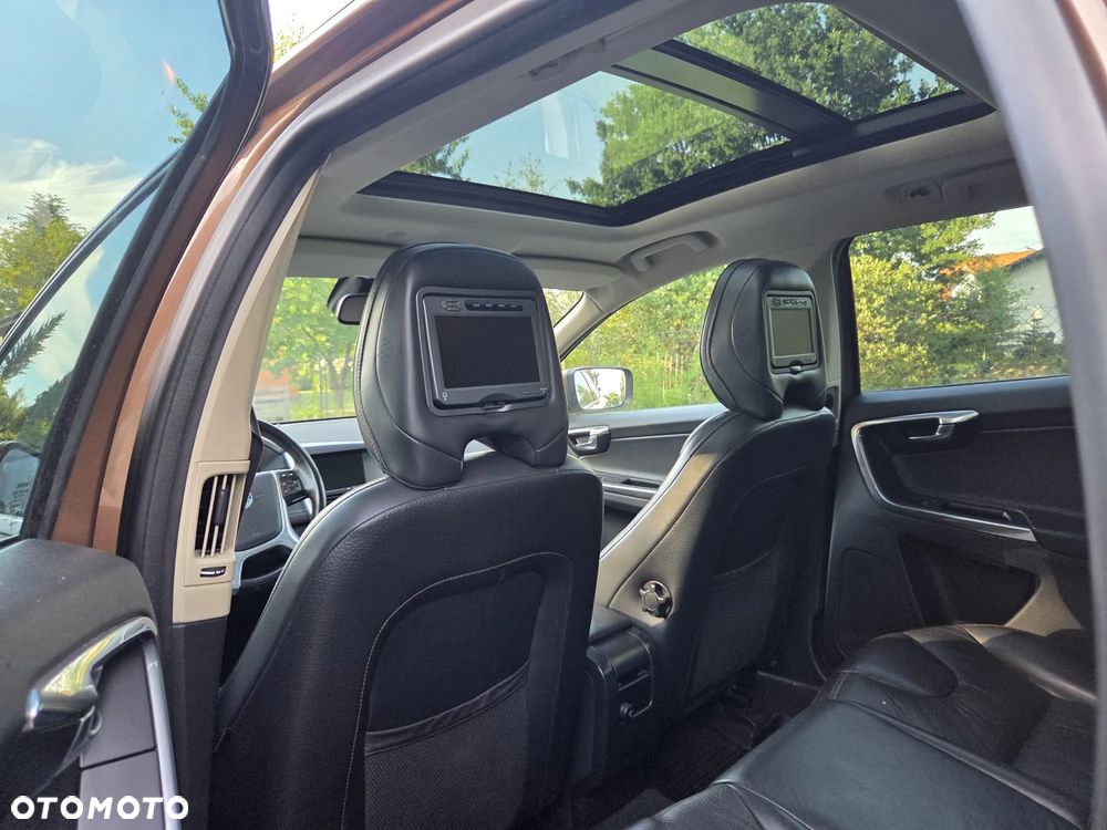 Volvo XC 60 D5 AWD Summum - 25