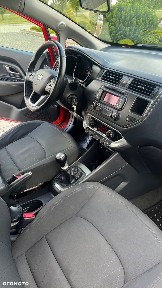 Kia Rio 1.2 XL - 11
