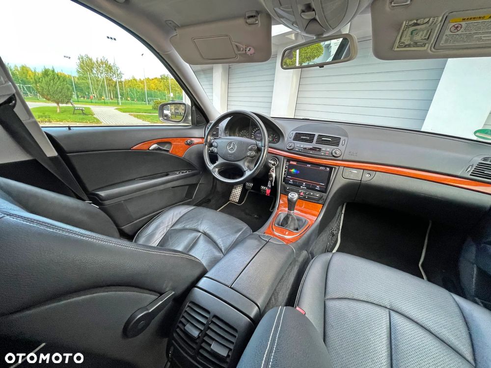 Mercedes-Benz Klasa E 200 Kompressor Elegance - 24