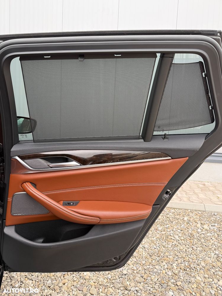 BMW Seria 5 520d Touring Aut. Luxury Line - 15