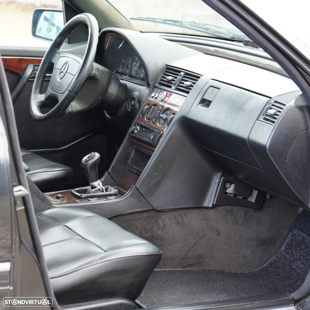 Mercedes-Benz C 200 D Elegance - 12