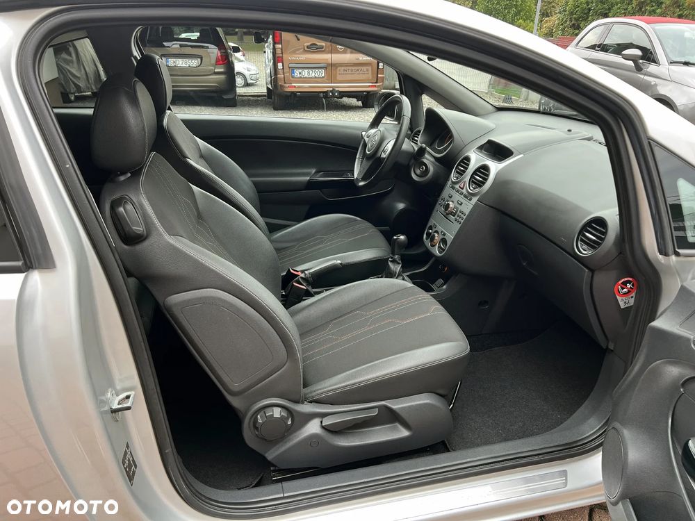 Opel Corsa 1.2 16V Edition 150 - 26