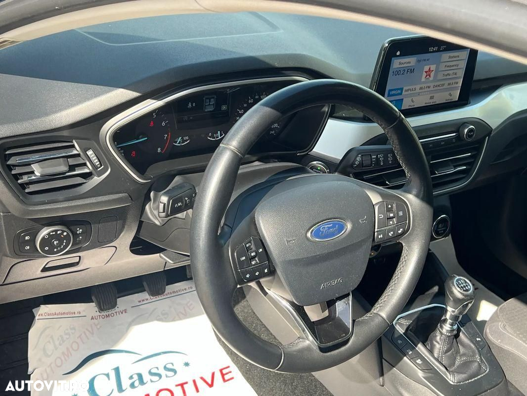 Ford Focus 1.0 EcoBoost Trend - 9