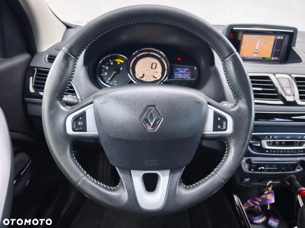 Renault Megane ENERGY dCi 130 Start & Stop Bose Edition - 33