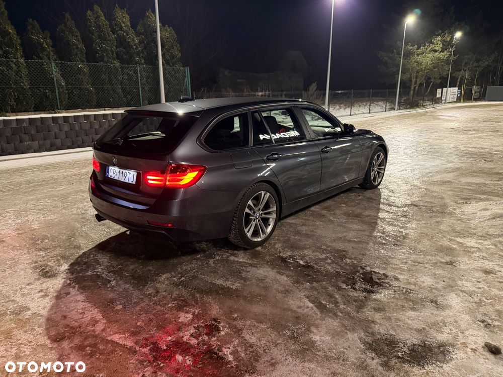 BMW Seria 3 328i xDrive Sport-Aut - 24