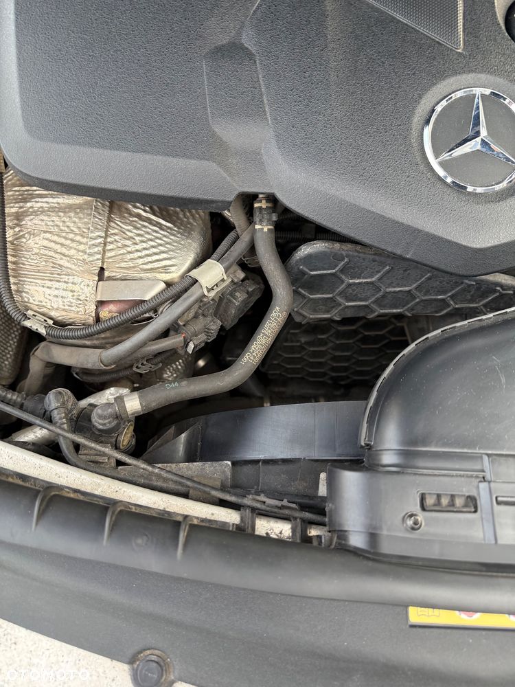Mercedes-Benz Klasa E 220 d 4-Matic 9G-TRONIC - 15