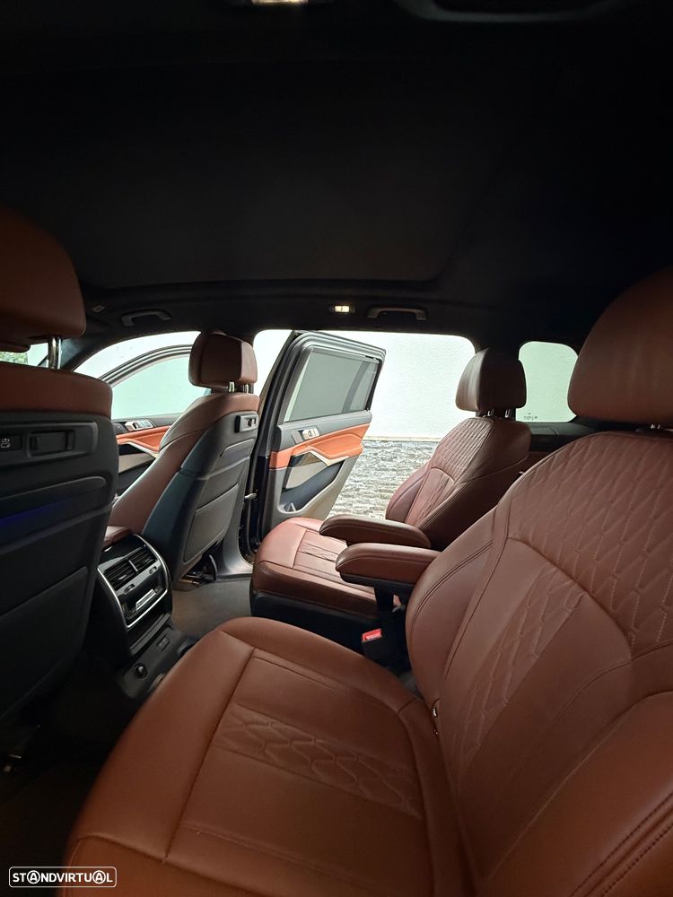 BMW X7 30 d xDrive Pack M - 34