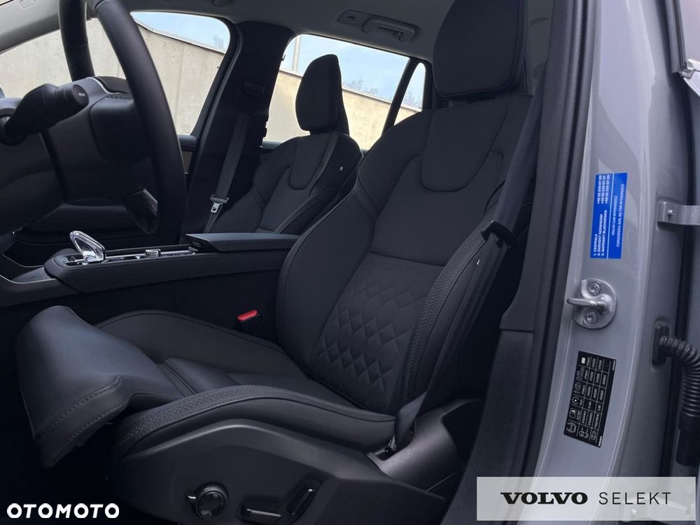 Volvo XC 90 - 16