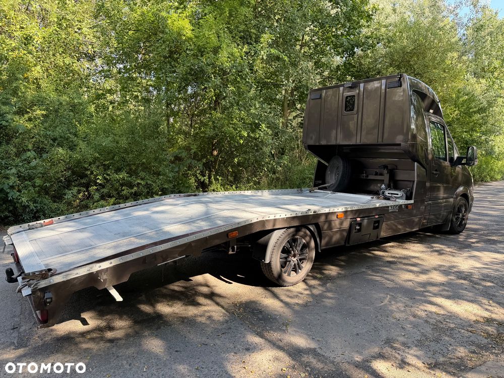 Mercedes-Benz Sprinter - 8