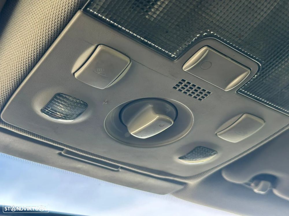 Audi A3 1.6 Ambiente - 19