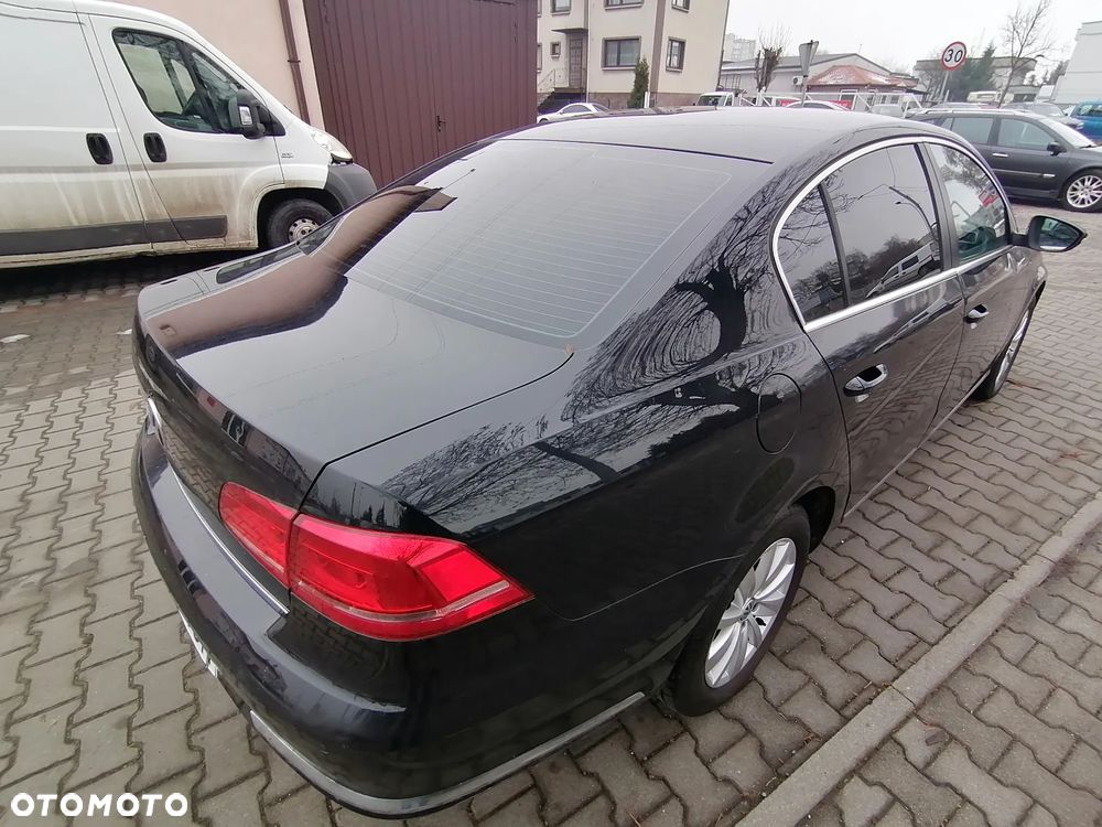 Volkswagen Passat - 21