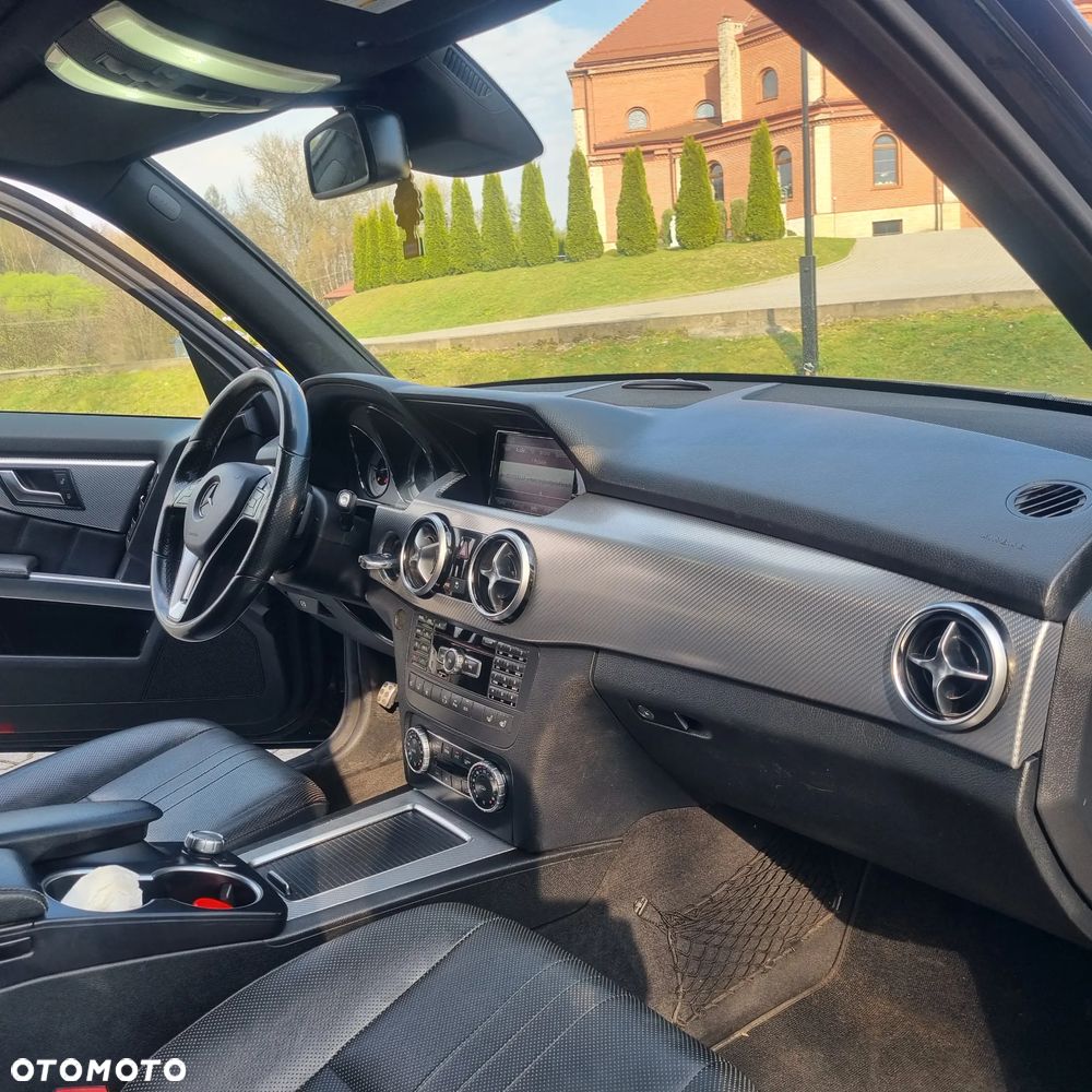 Mercedes-Benz GLK - 12