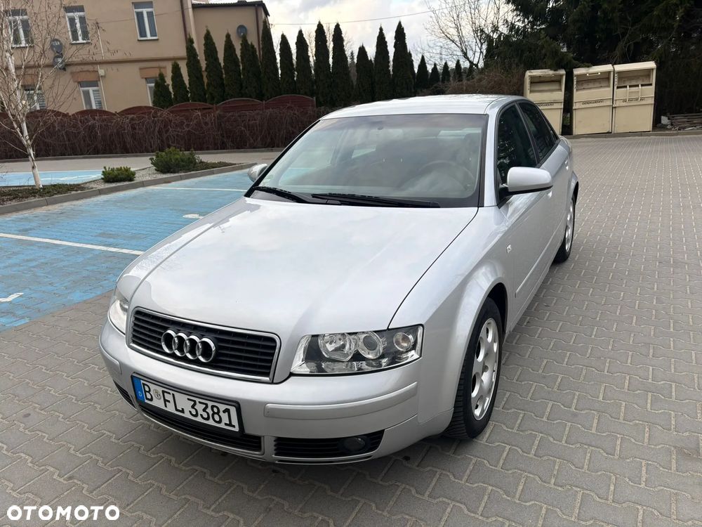 Audi A4 Limousine - 2