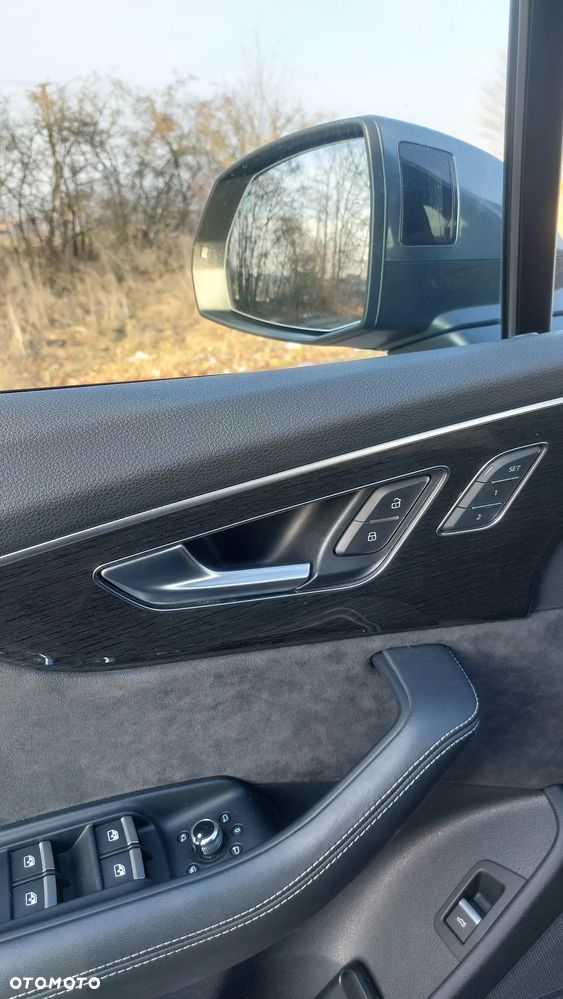 Audi Q7 50 TDI quattro tiptronic S line - 28