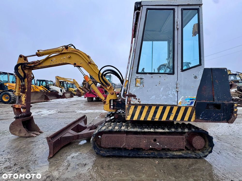 Takeuchi 3T* MINIKOPARKA TAKEUCHI 3T* - 2