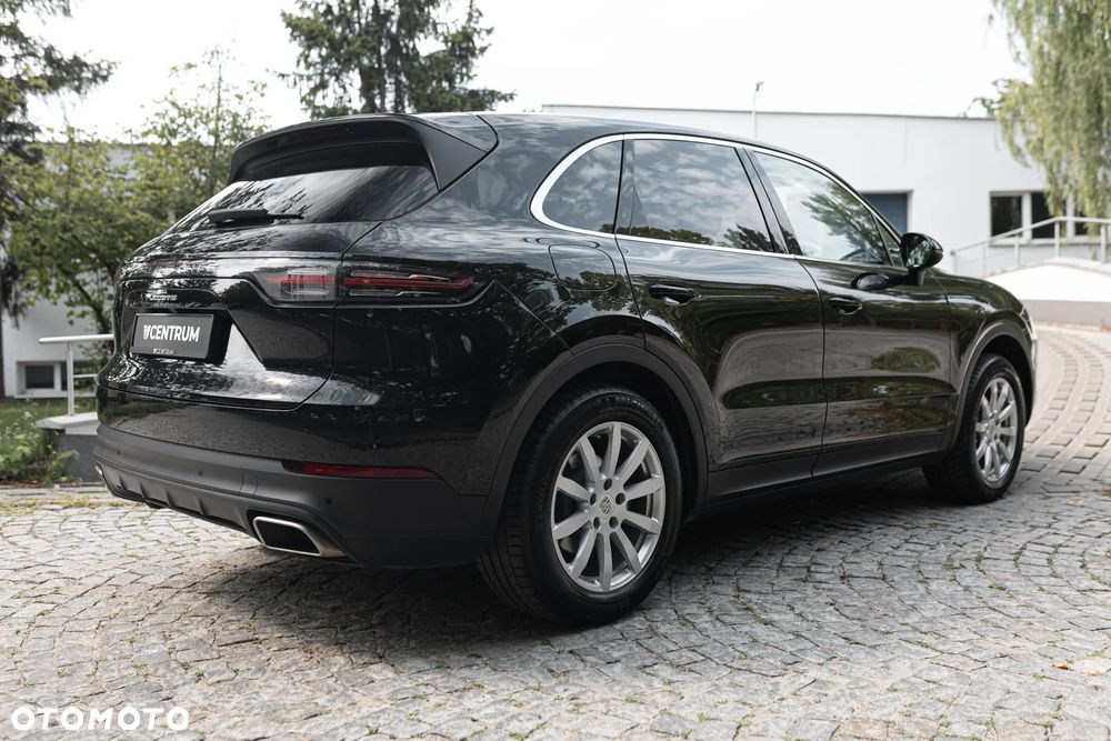 Porsche Cayenne Standard - 12