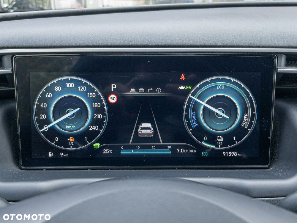 Hyundai Tucson 1.6 T-GDi HEV Executive 2WD - 14