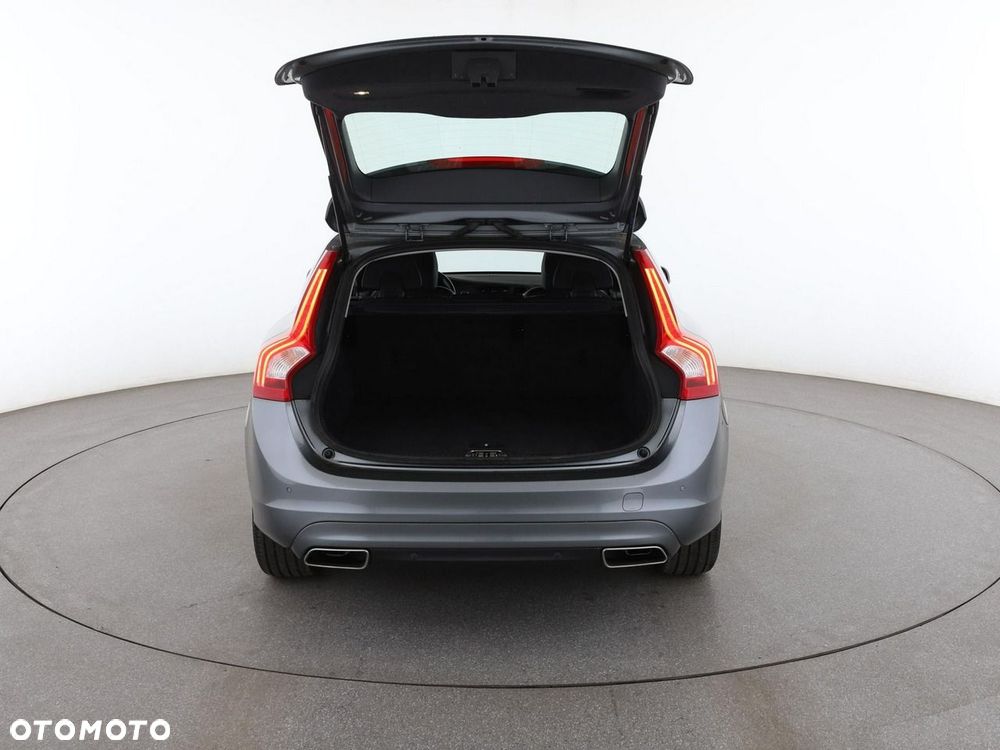 Volvo V60 D2 Summum - 20