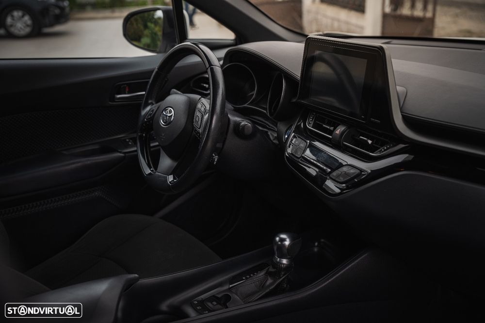 Toyota C-HR 1.8 HSD Comfort+P.Style - 11
