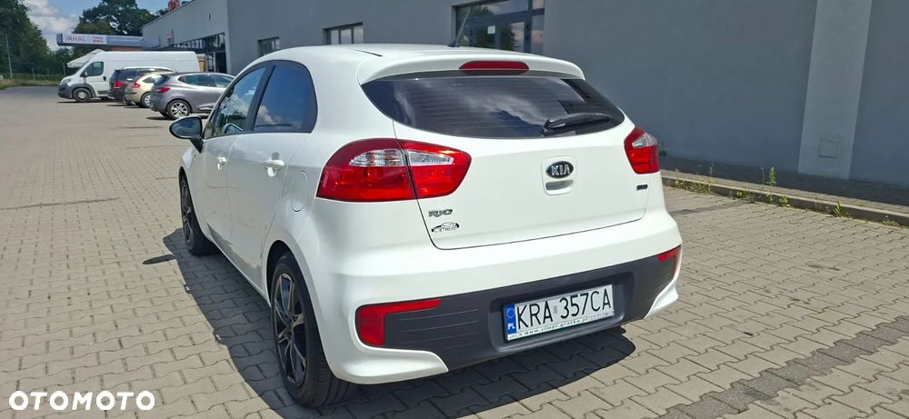Kia Rio 1.1 CRDI Attract - 4