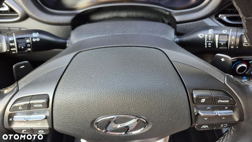 Hyundai i30 1.6 CRDI 48V-Hybrid DCT EDITION 30+ - 31