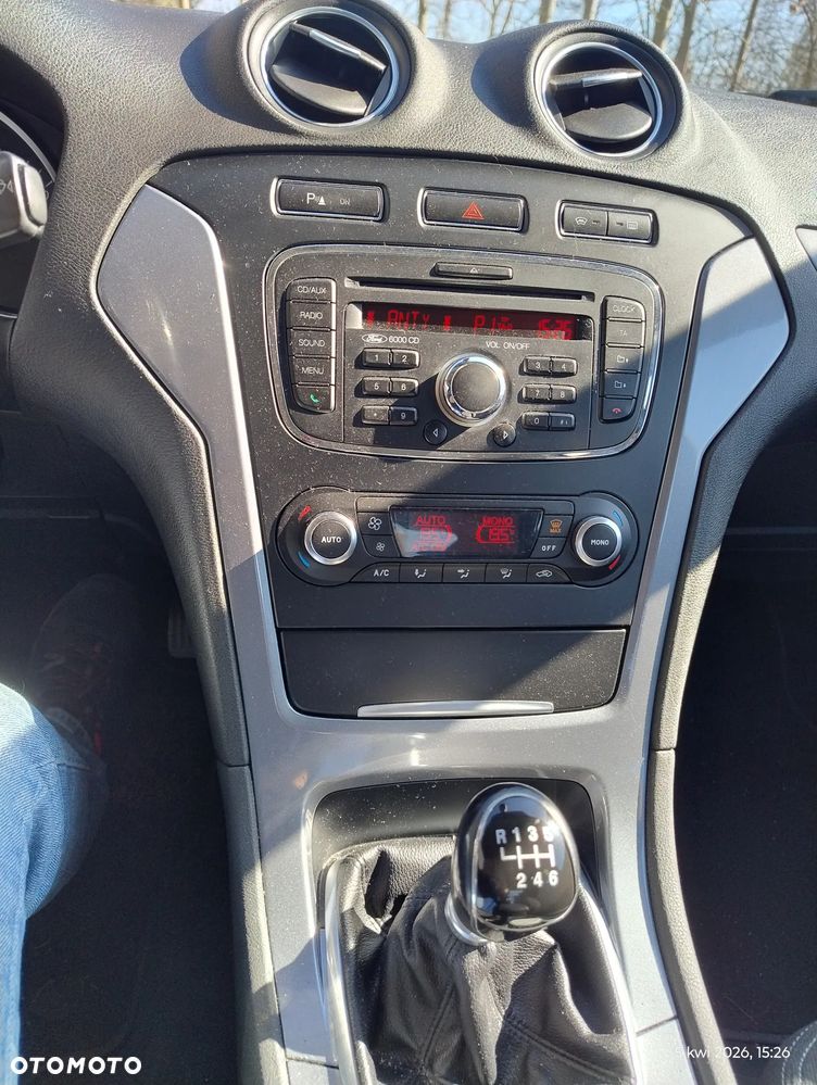 Ford Mondeo 1.6 T Gold X Plus - 9