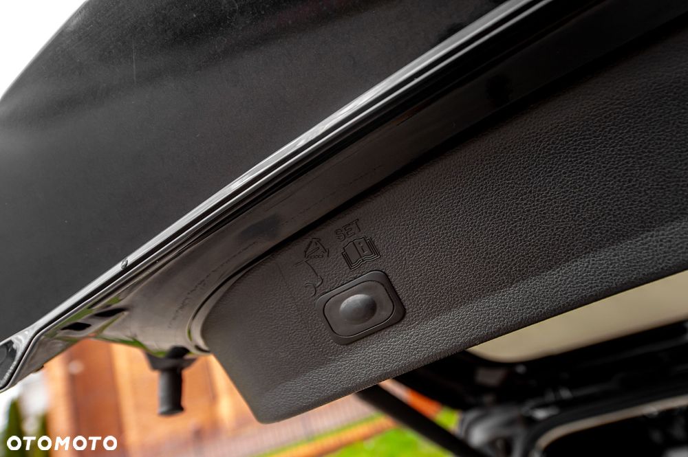 Ford Kuga 1.6 EcoBoost 4x4 Titanium - 16