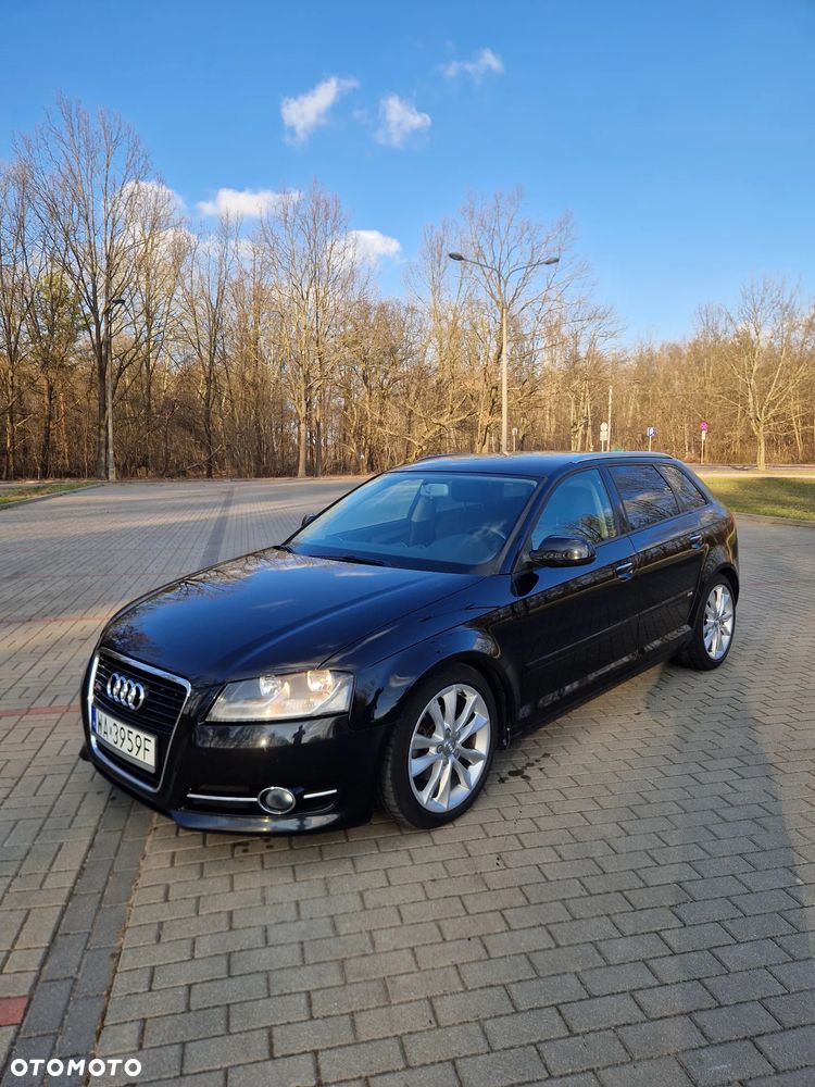 Audi A3 Sportback - 1