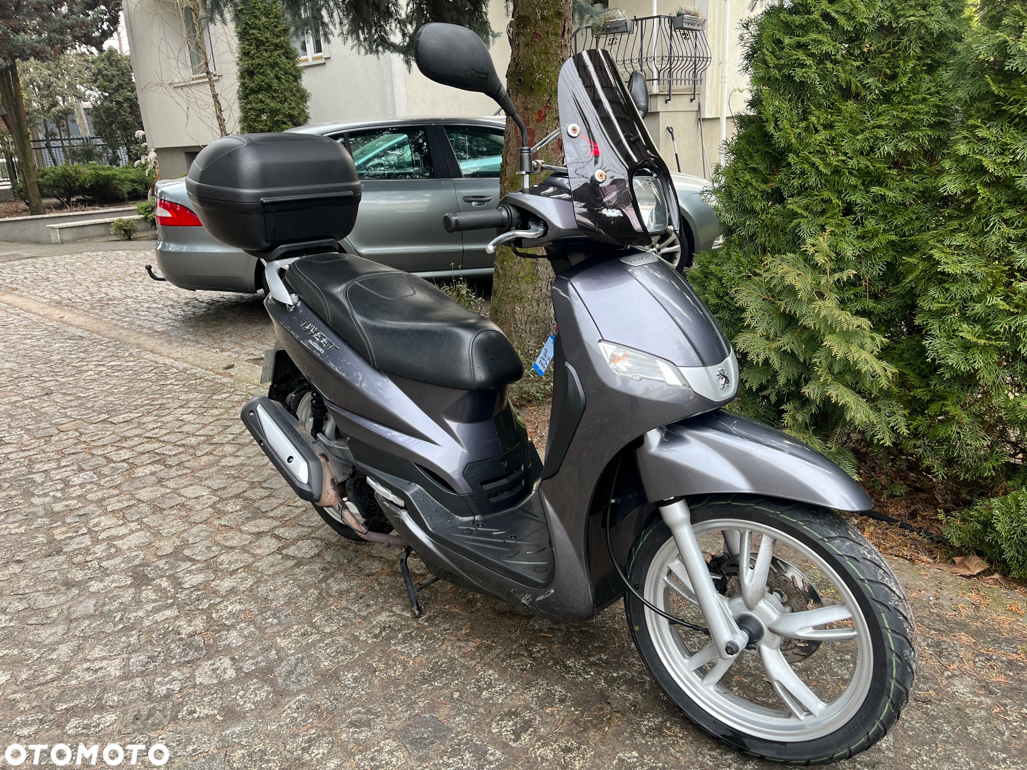 Peugeot Tweet - 11