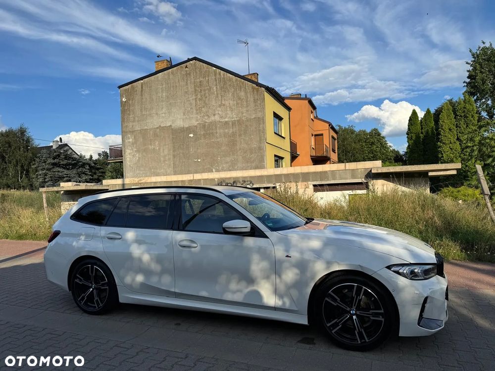 BMW Seria 3 320i Touring M Sport - 24
