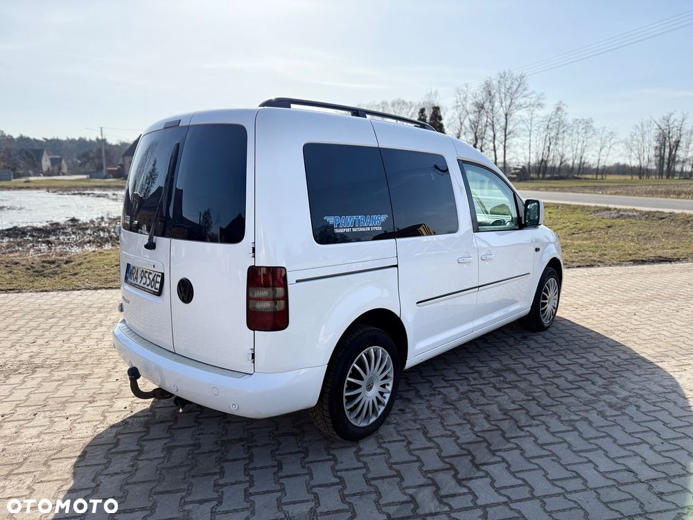 Volkswagen Caddy Highline DSG - 2