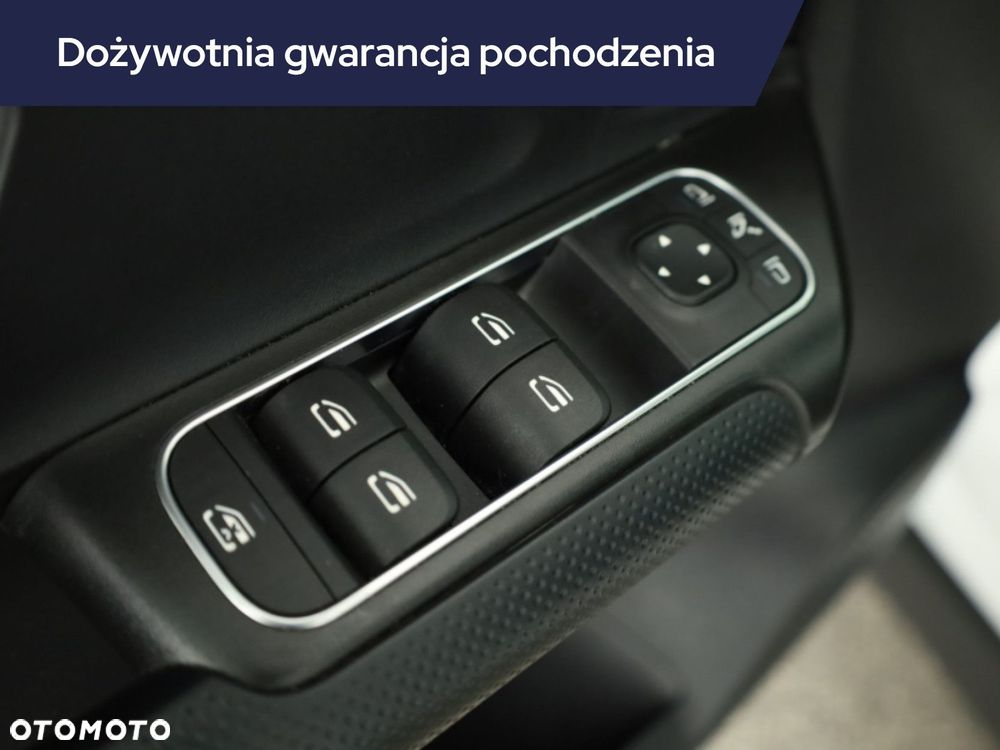 Mercedes-Benz GLB - 21