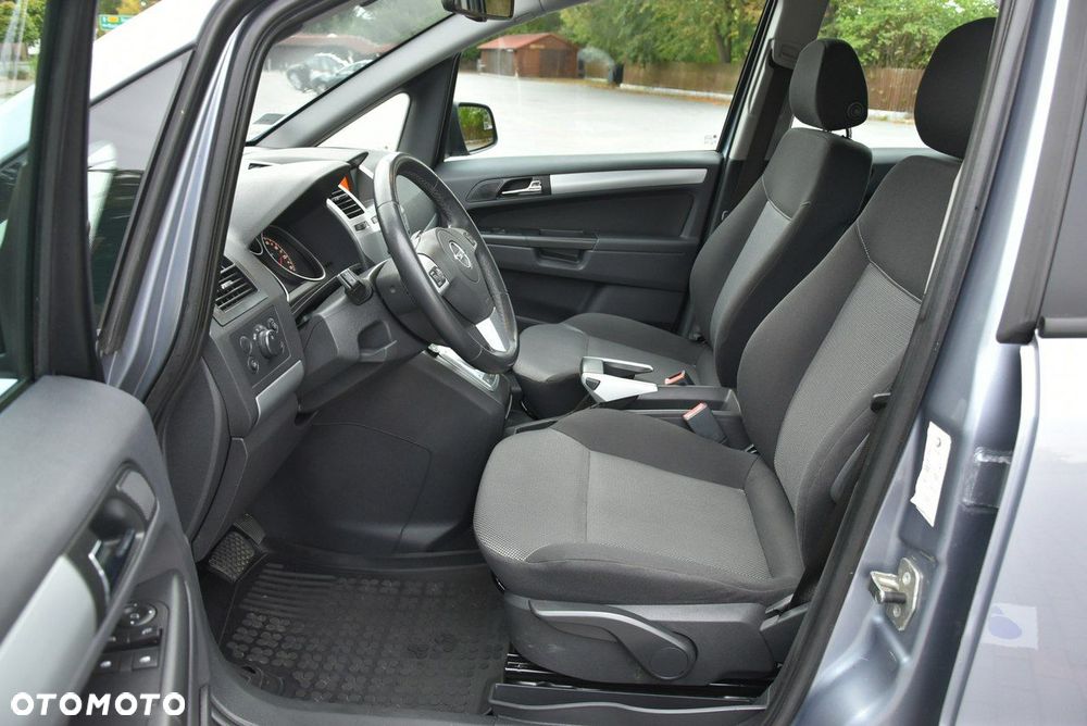 Opel Zafira - 14