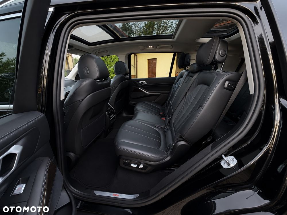 BMW X7 xDrive30d - 16