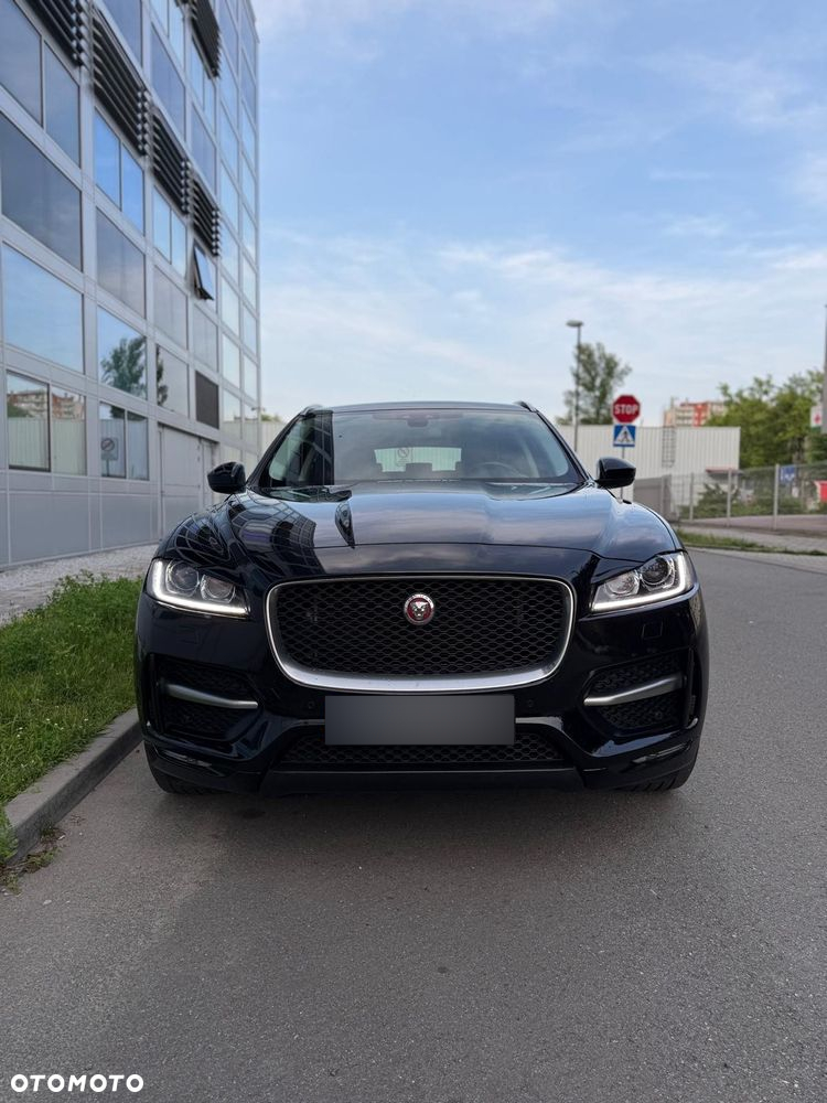 Jaguar F-Pace 2.0 i4D AWD R-Sport - 2