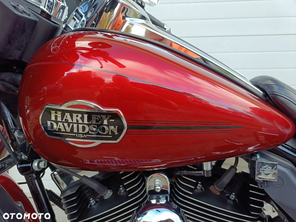 Harley-Davidson FLHTCU Ultra - 25