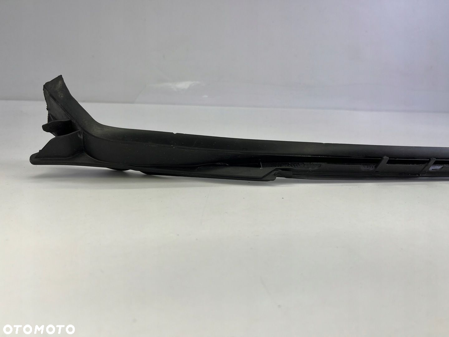 LISTWA SZYBY PRZEDNIEJ CZOŁOWEJ PRAWA BMW X3 G01 7399032 - 11
